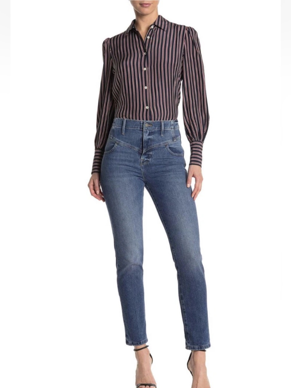 Frame Retro V-Yoke Straight-Leg Jeans in Maya River size 25
